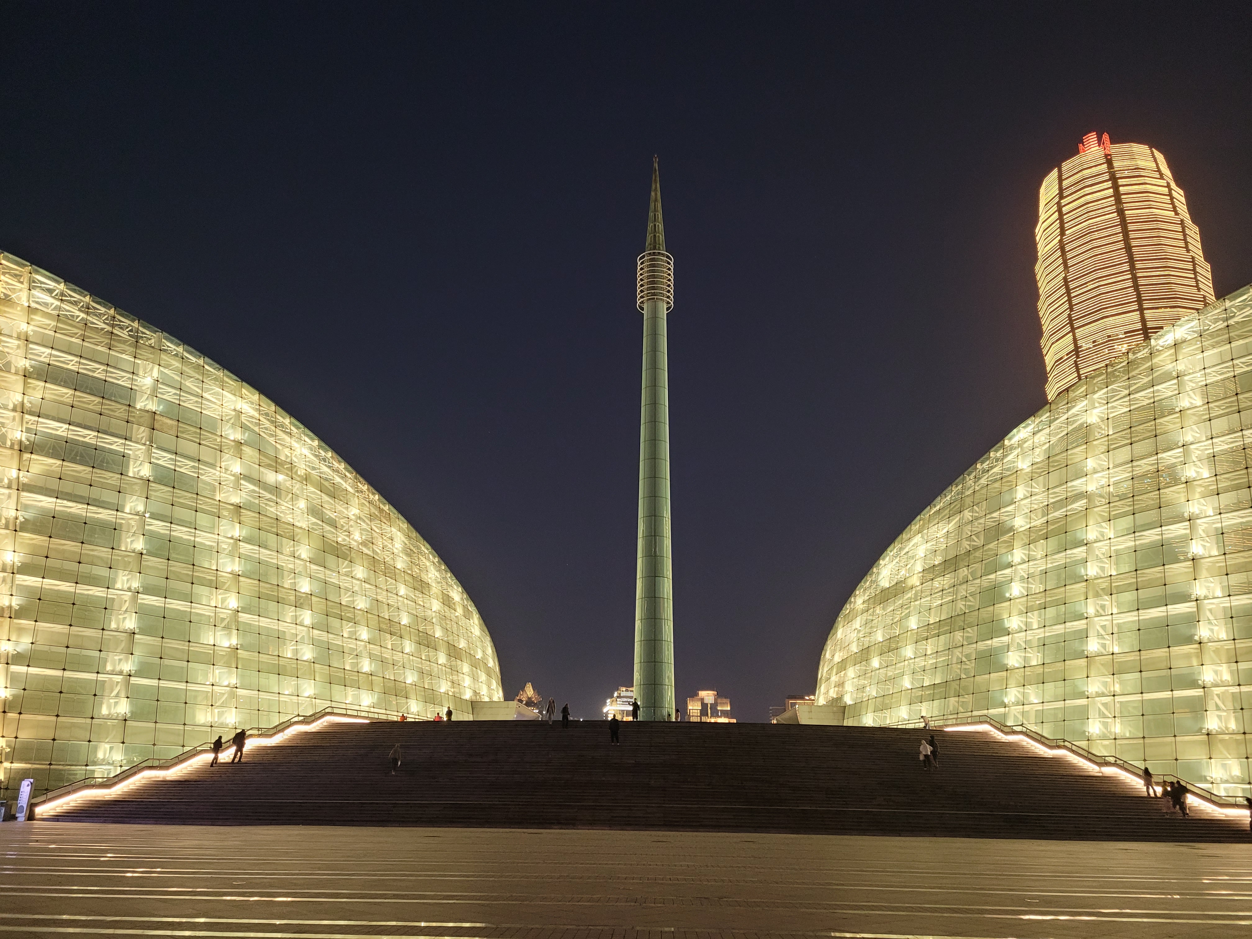 河南艺术中心大剧院外景